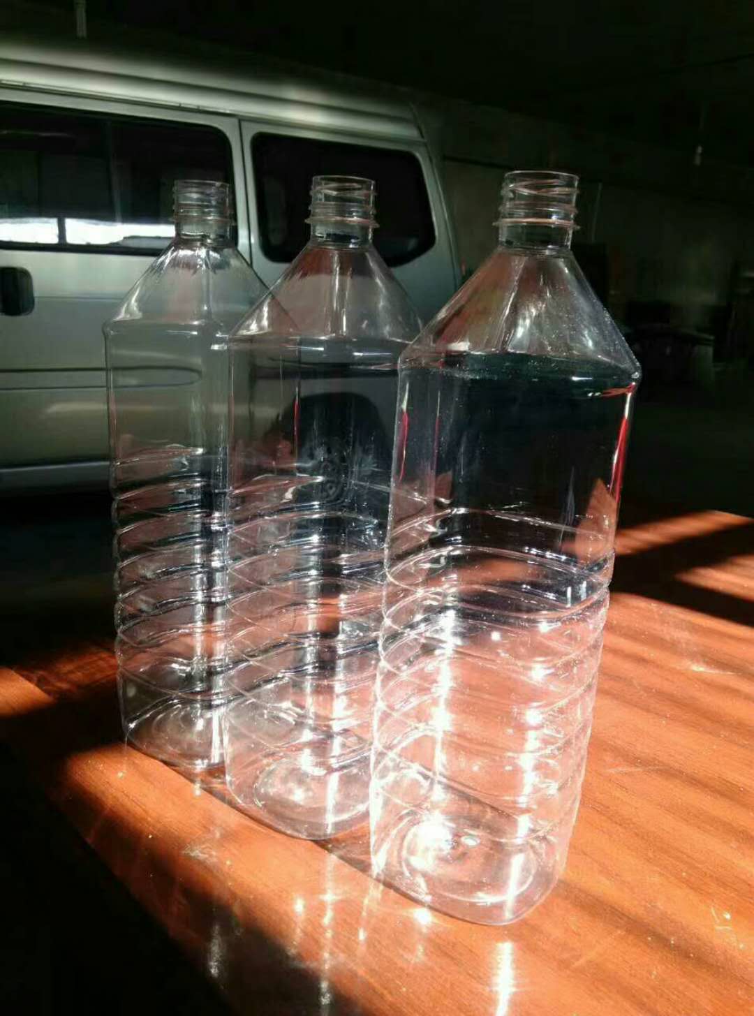 1.5L玻璃水瓶
